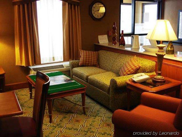 Hampton Inn Youngstown/Boardman Poland Room photo
